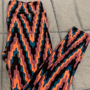 Lularoe Ikat Pattern Leggings